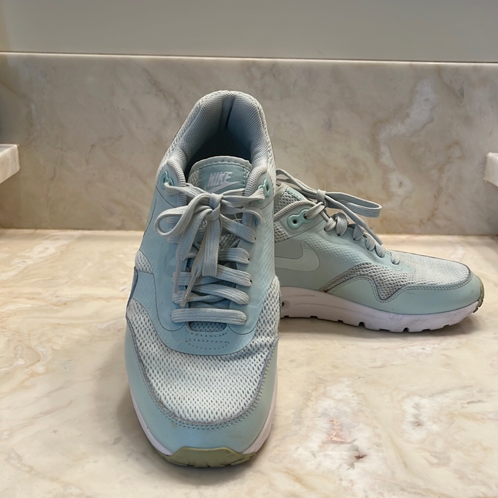 Mint Nike Air Max